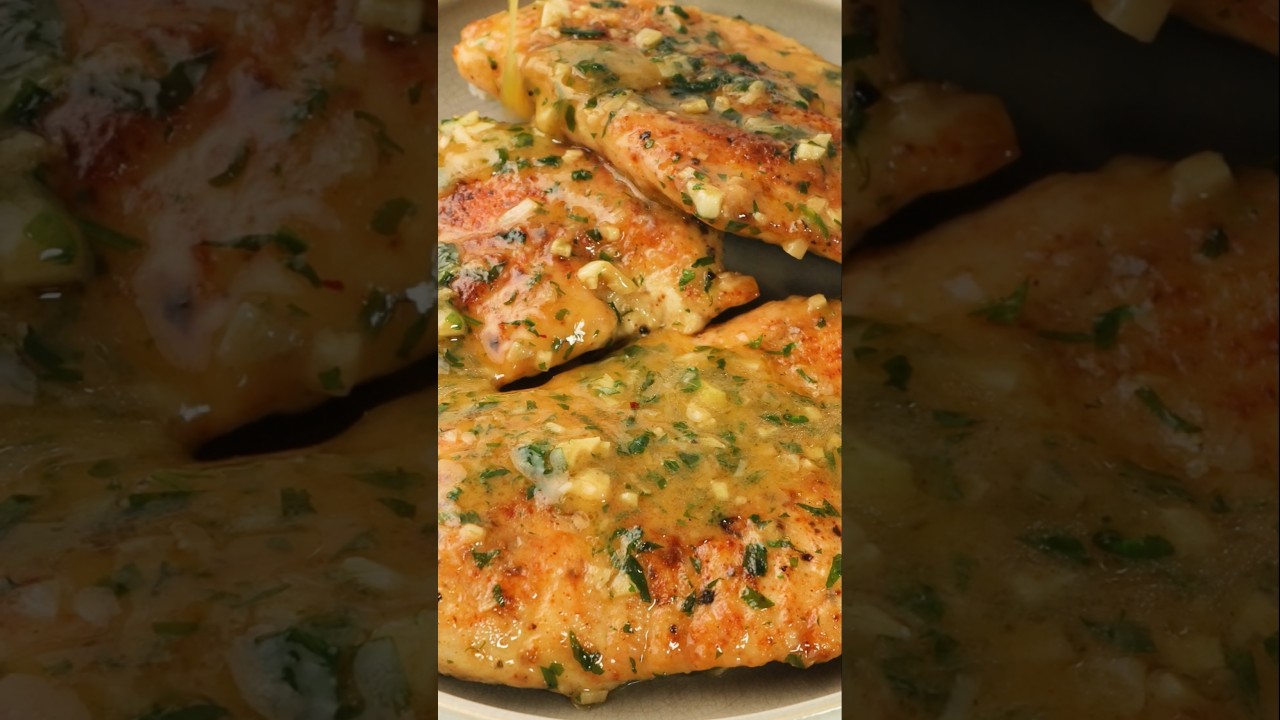 That garlic butter sauce is everything you will ask for in a meal! so moreish! 