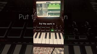 Looping with AKAI MPK mini #shorts GarageBand #viral #beats #viral