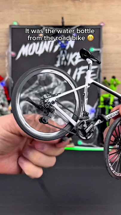 😏Did you notice what one of the bikes is missingTell me in the comments‼️👇💬