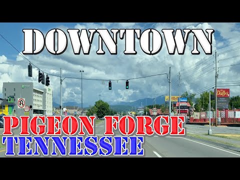 Pigeon Forge - Tennessee - 4K Downtown Drive