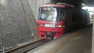 名鉄　ファンではないけど乗車で！151回　150回の後　Wリニューアル！！　1000／1200系リニューアル1112F特急豊橋ゆき・1113F特急名古屋ゆき到着　名鉄金山駅ですごい車両撮影8