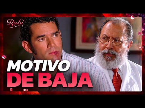 Alejandro is reprimanded for getting into a fistfight with Héctor