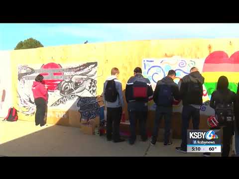 Santa Maria High School students transform eye sore into art piece