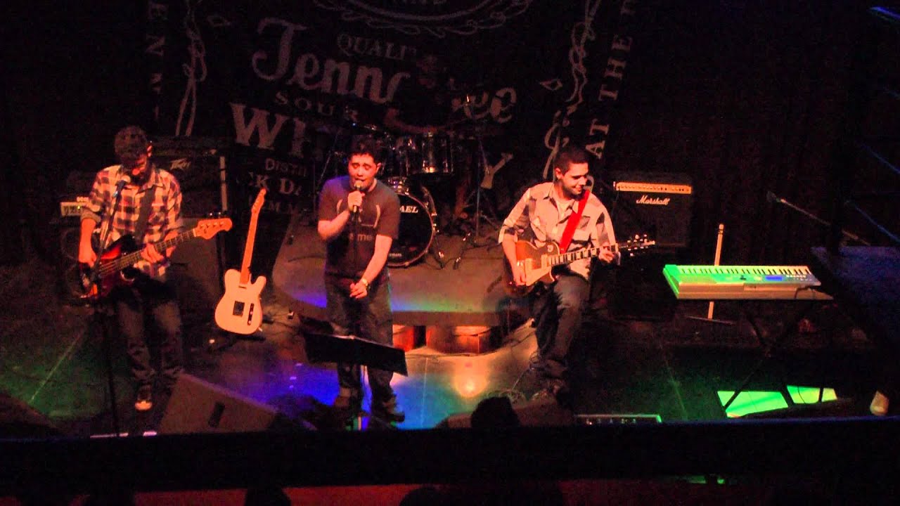 Laika Boss! - Crazy Little Thing Called Love