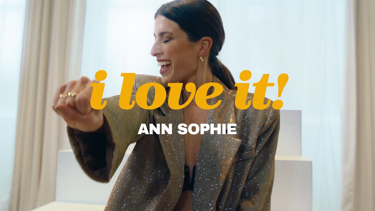 在 YouTube 上观看 I Love It! - Ann Sophie (Official Music Video) 在 YouTube 上观看 I Love It! - Ann Sophie (Official Music Video)