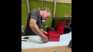How to remove the drawer from a Torin Mini Toolbox