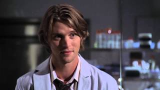 House MD - Cameron Gives Chase Sex Ed S01E03