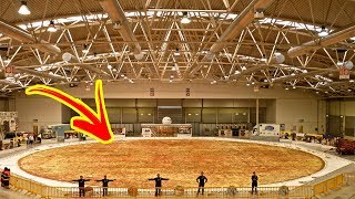 THE BIGGEST PIZZA In The World 🍕