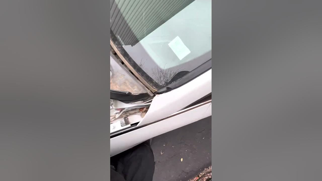 2015 Hyundai sonata hood hinge removal - YouTube