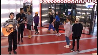 Hacen una CONGA MUSICAL por toda la ACADEMIA I OT 2018 Hacen una CONGA MUSICAL por toda la ACADEMIA I OT 2018