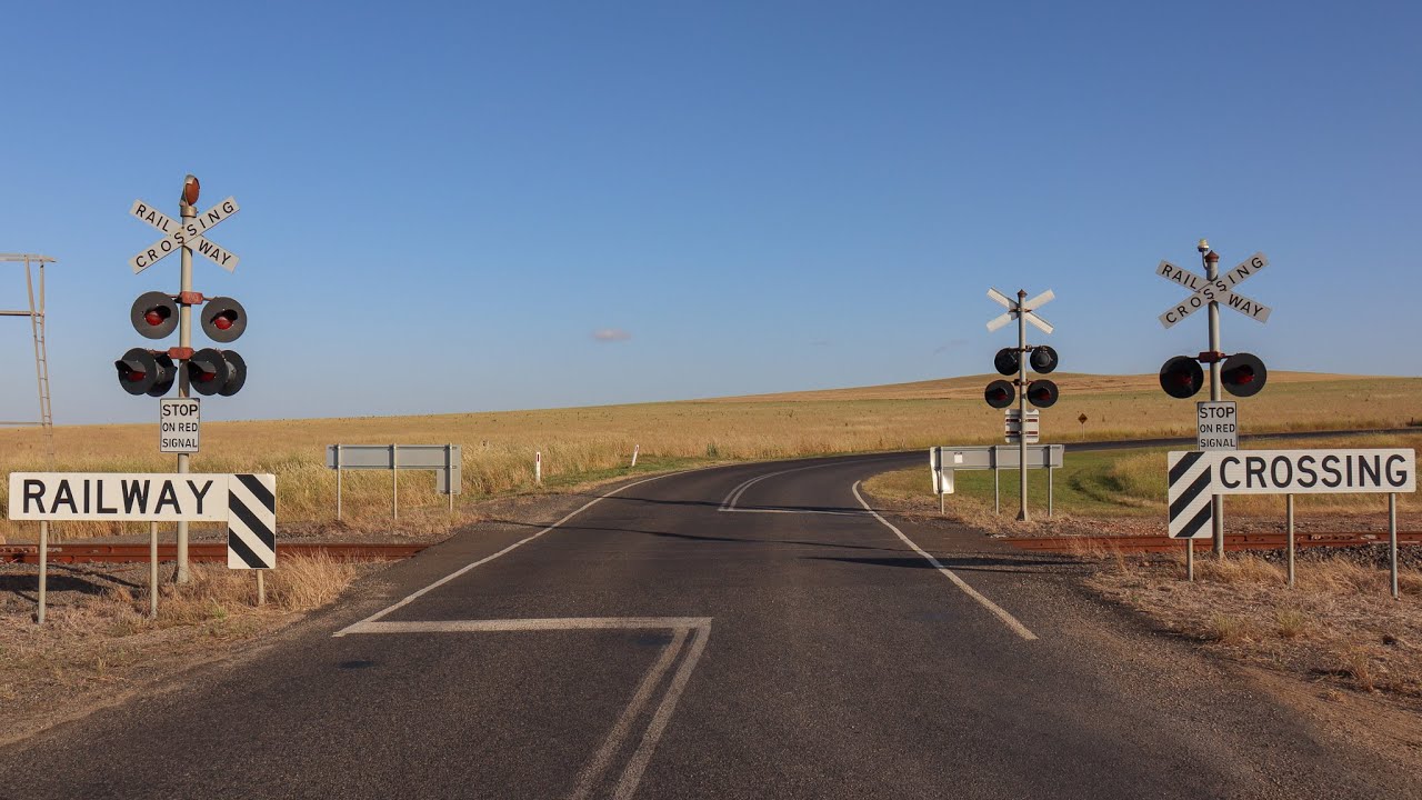 Willaura Wickiffe Road, Willaura, VIC | ARTC Railway Crossing