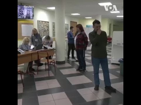 俄罗斯总统选举投票正式启动