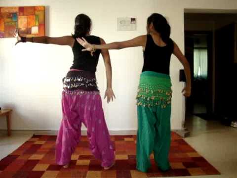 Gal Mitti Mitti Dance by Shruthi and Shivi.MPG