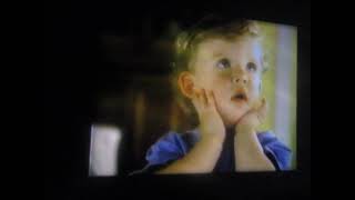 Pub Québec les couches Pampers Ultra-Sèche mince 1994