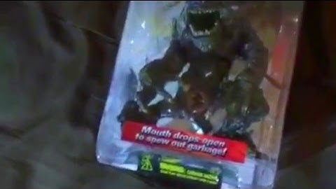 Spawn Figure Review: The Heap: unboxing