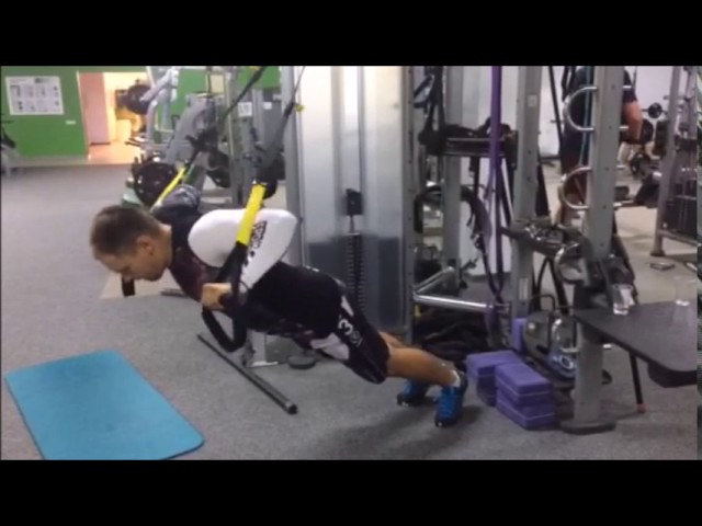 Отжимания на петлях ТРХ головой вверх