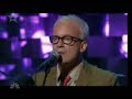 Fountains of Wayne - Strapped for Cash (Live on Conan)