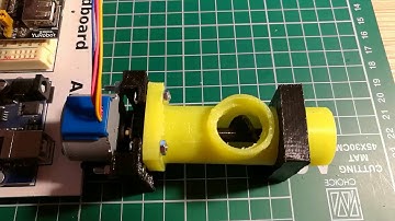 3D printed fish feeder with arduino