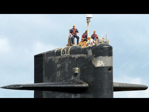 Video: Først i Europa: French Navy