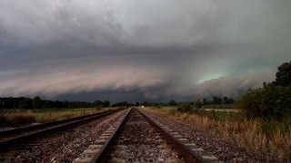 Raw Video: Large supercell cloud moves through Iowa