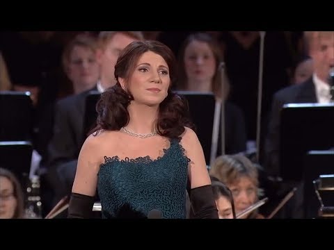 Elisabeth Kulman - Ave Maria (Caccini - Vavilov)