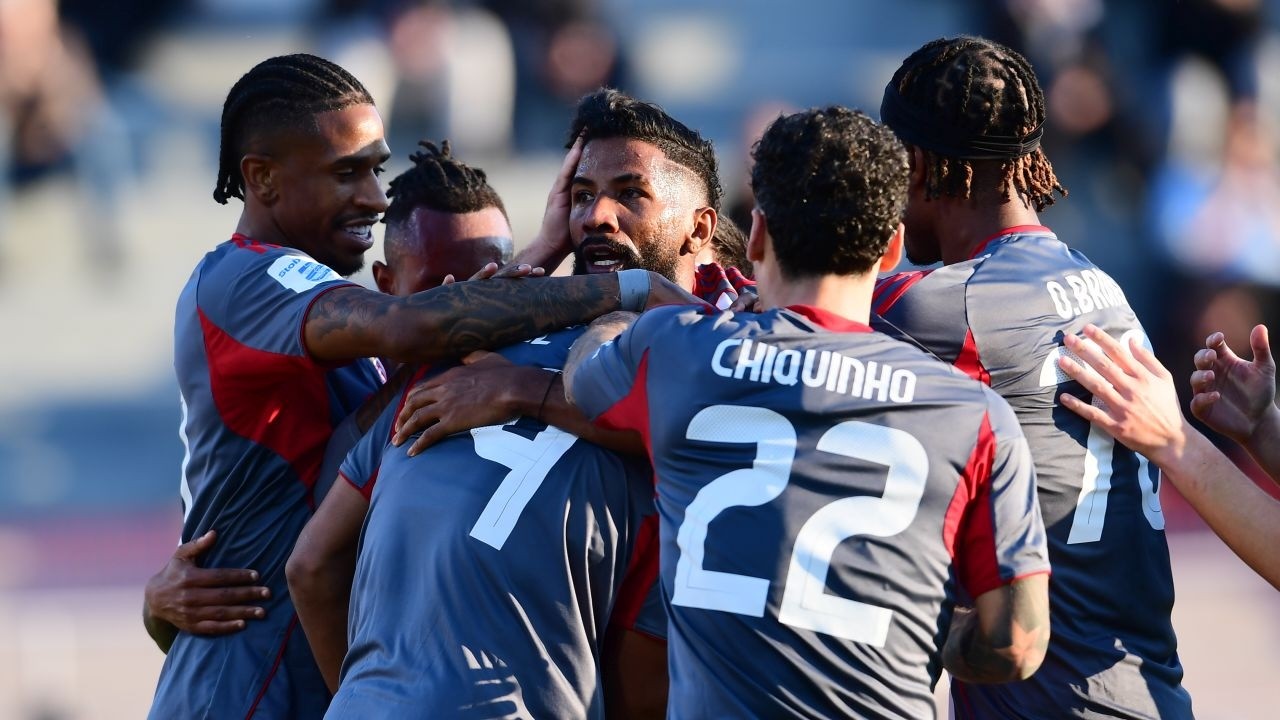 Η παρακάμερα του Πανσερραϊκός - Ολυμπιακός! / Panserraikos​ - Olympiacos behind the scenes!