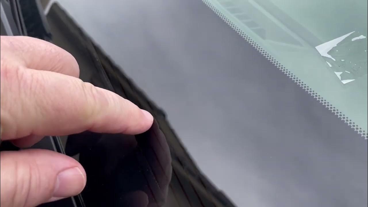 How to tell if your Toyota RAV4 has has a heated windshield park area