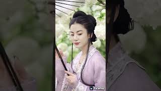 Jungkook Nữ Cổ Trang