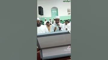 مدح المكمل 