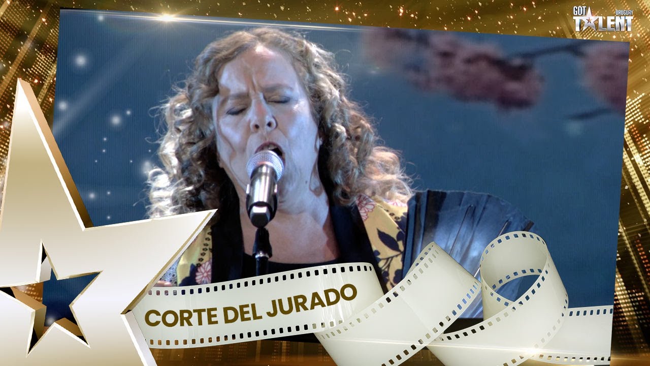 Daniela volvió a cantar con un truco en su abanico
