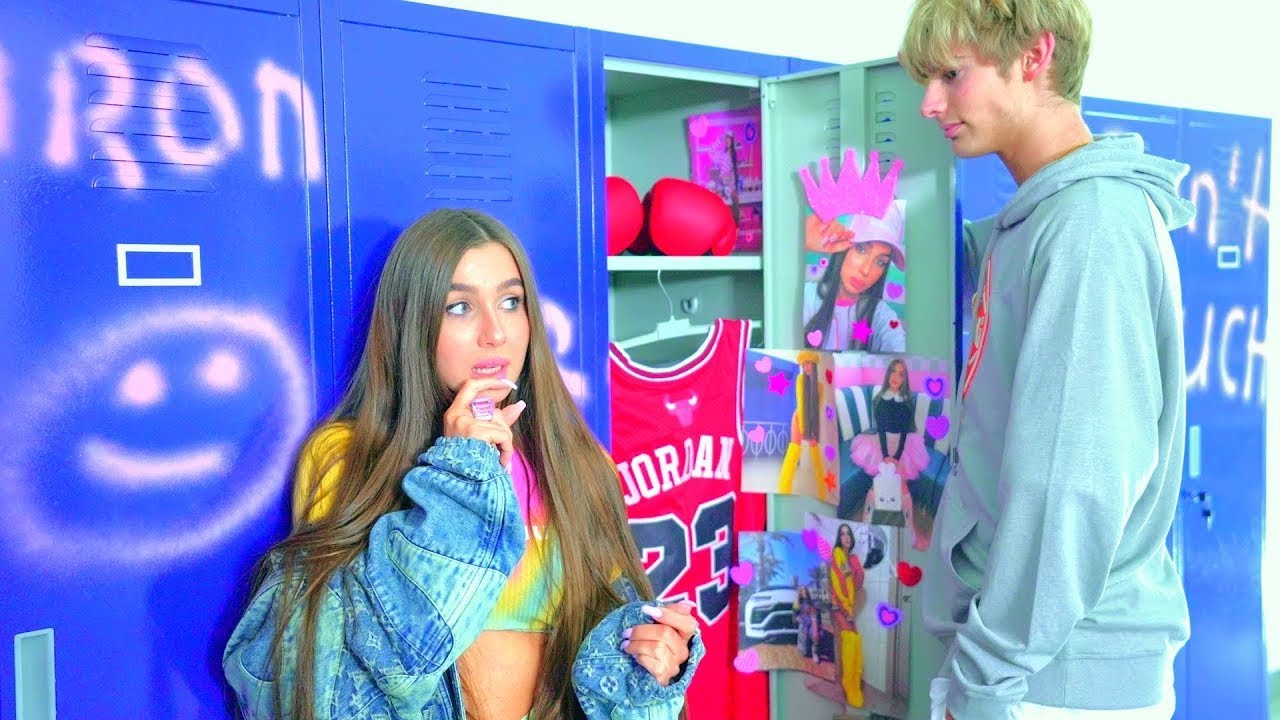 Η Ντιάνα Ανακάλυψε Όλη Την Αλήθεια! Τι κρύβει το ντουλάπι του Κύριλλου;