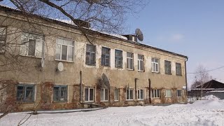 Жители дореволюционного дома в Петропавловске боятся остаться под его завалами