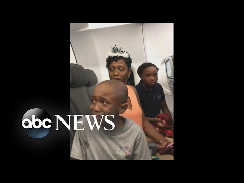 Video: JetBlue Kicks Four Passengers Out Of The Plane For A Cake