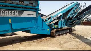 2011 Powerscreen Chieftain1400 1530mmx3300mm 2 DeckCrawlerScreeningPlant-Dubai Auction28&29September