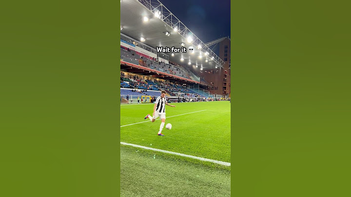 Admin risking his life ☠️ #juventus #football