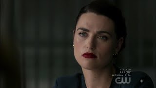 Supergirl 4x01 Lena talks to her mother, Henshaw gets attacked