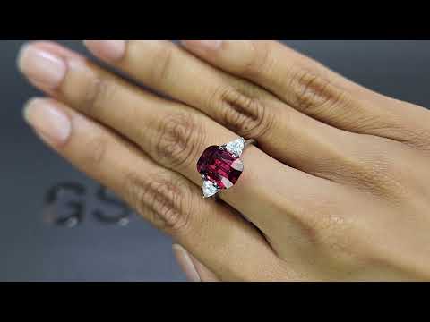 Garnet  cushion cut  5.08 carats, Africa Video  № 1