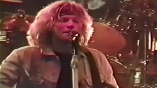Bon Jovi - Rockin' All Over The World ( Olympic Gymnastics Arena, Seoul, Korea 10-05-95 )