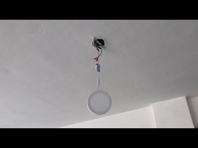 Cómo instalar un panel led sobrepuesto en el techo - YouTube