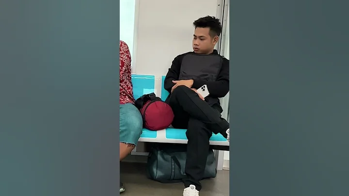 I caught him and returned her wallet | KIND VIBE #Kindness #GoodVibes #Humanity