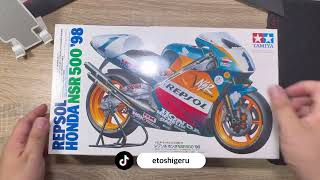 TAMIYA 1/12 REPSOL HONDA NSR 500 '98 [Unboxing] - YouTube