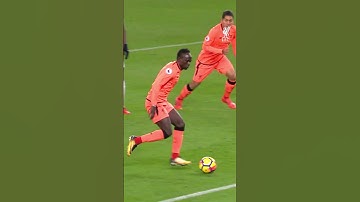 Bobby letting Sadio get his goal 😌