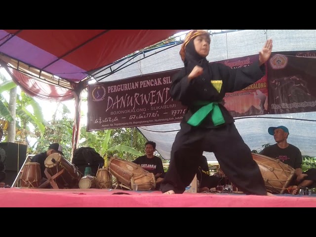 pencak silat Neng alisa usia dini ,, paguron DANURWENDA bojongkalong class=