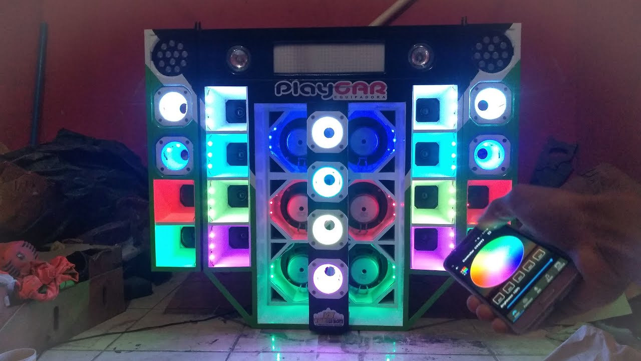 vende-se um mini paredão completo com leds som completo - CDs