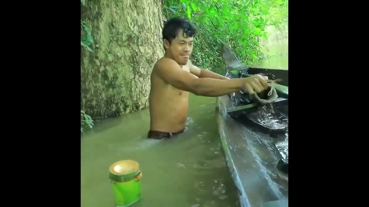 Explore the forest experience This trip is a memorable experience hard struggles for food 