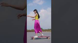 Skate Dancing in the clear blue sky☀️💃🏻🛹 #skateboarding #minivlog #vlog #shorts #longboard #skate