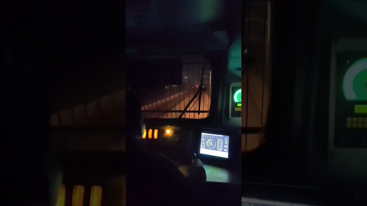 🚆 WAG-9 Heavy Haul Champion – Indian Railways Pride! 