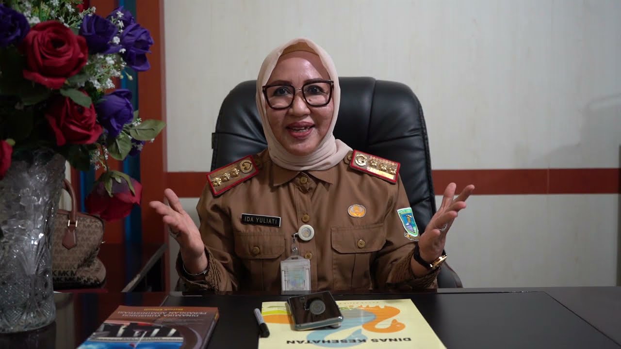 Anugerah ASN 2021_dr. Hj. Ida Yuliati, MH.Kes_TOP 10 PPT Pratama Teladan