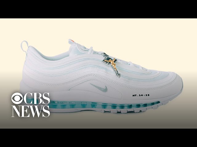 Jesus shoes, une paire de Nike Air Max 97 contenant de l'eau bénite -  NeozOne