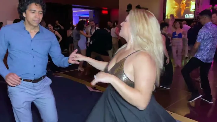 Sonia & Moris (Salsa Social) at the Montreal Salsa...